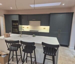 Kitchen-diner in a wraparound extension in Farnham